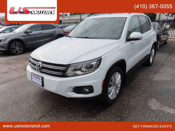 Volkswagen Tiguan with VIN: WVGAV7AX7GW561325
