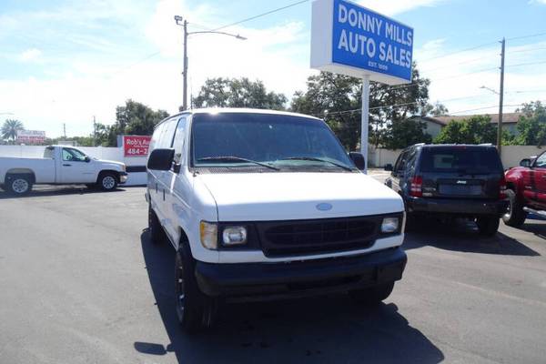 2000 Ford Econoline Cargo E-250