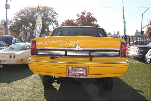 1993 Lincoln Town Car Signature