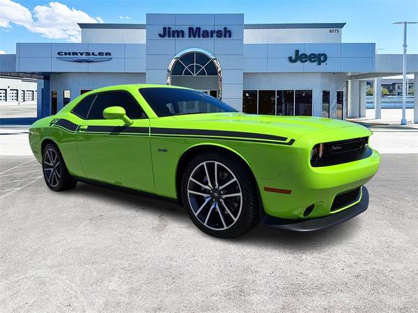Dodge Challenger with VIN: 2C3CDZBT1PH562383