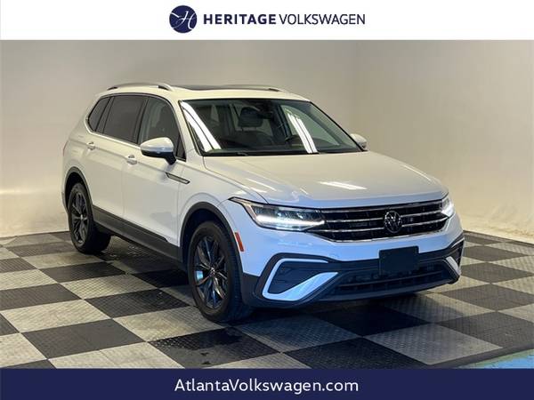 Volkswagen Tiguan with VIN: 3VV3B7AX9NM012519