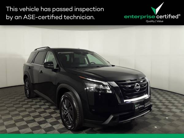 Nissan Pathfinder with VIN: 5N1DR3BC8PC208437