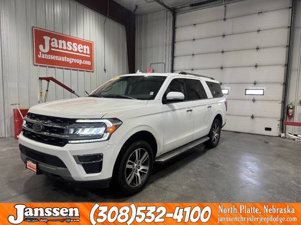 Ford Expedition with VIN: 1FMJK2AT0NEA58201