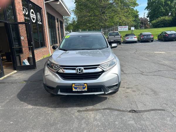 Honda CR-V with VIN: 2HKRW6H31JH222848