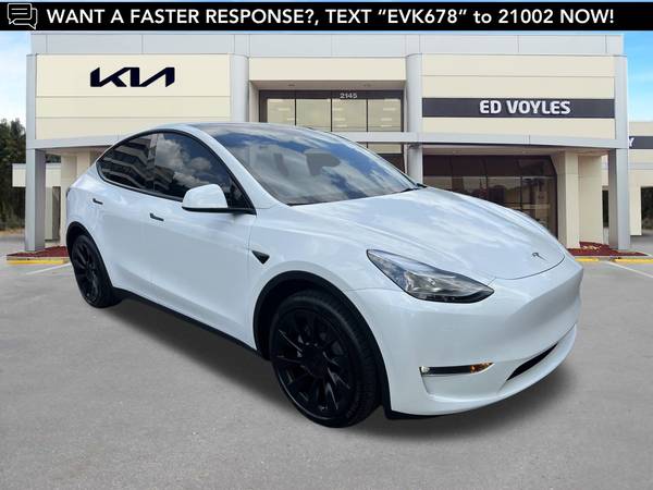 Tesla Model Y with VIN: 7SAYGDEE9PF761781