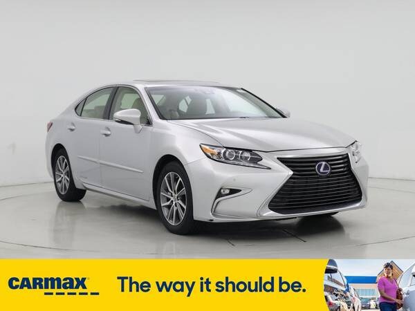 Lexus ES 300h with VIN: JTHBW1GG9G2116424