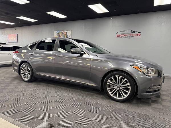 Hyundai Genesis with VIN: KMHGN4JE2GU118793