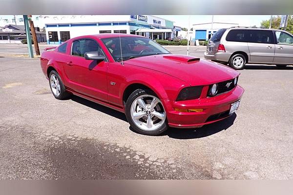 2008 Ford Mustang GT Deluxe Coupe