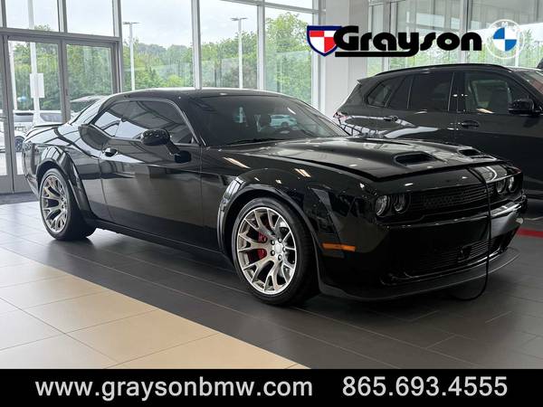 Dodge Challenger with VIN: 2C3CDZC95PH520415