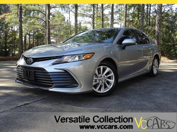 Toyota Camry with VIN: 4T1C11AK1RU863116