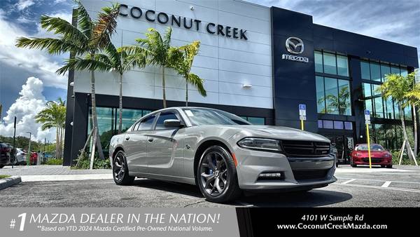 Dodge Charger with VIN: 2C3CDXHG4HH628053