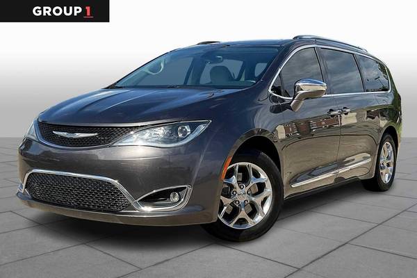 Chrysler Pacifica with VIN: 2C4RC1GG7HR532337