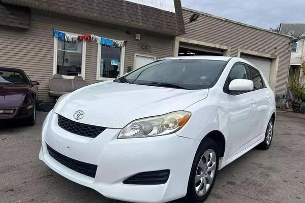 2009 Toyota Matrix Base Hatchback