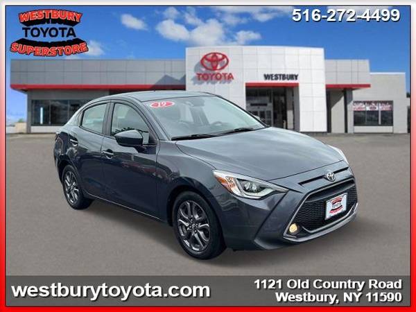 Toyota Yaris with VIN: 3MYDLBYV8KY513558