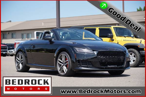 Audi TT with VIN: TRUT5CFV8H1017465