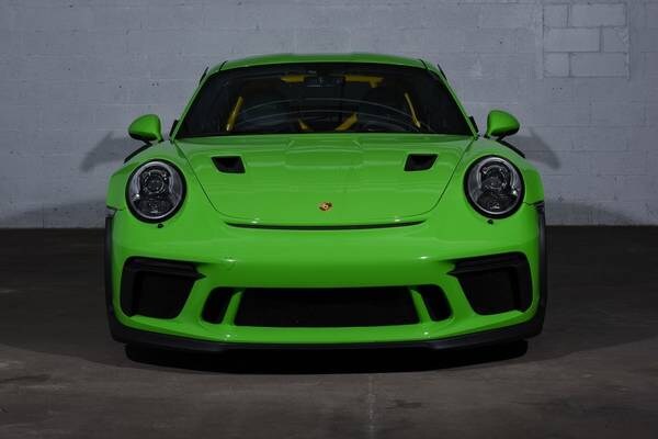 Porsche 911 with VIN: WP0AF2A92KS164224