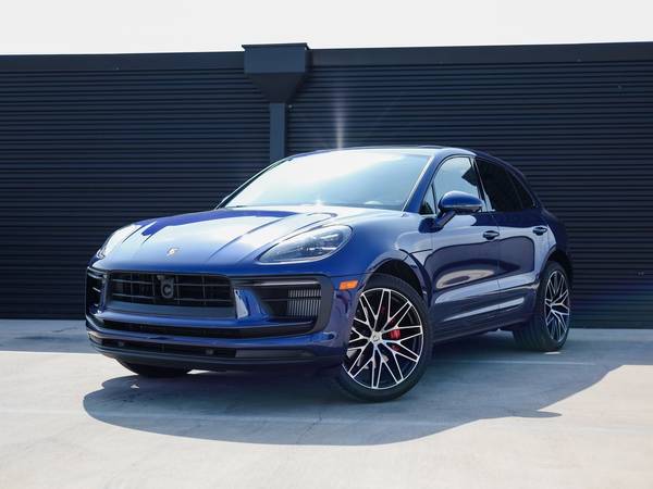 Porsche Macan with VIN: WP1AG2A54SLB41112