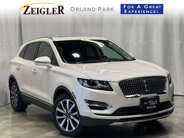 Lincoln MKC with VIN: 5LMCJ3D96KUL32355