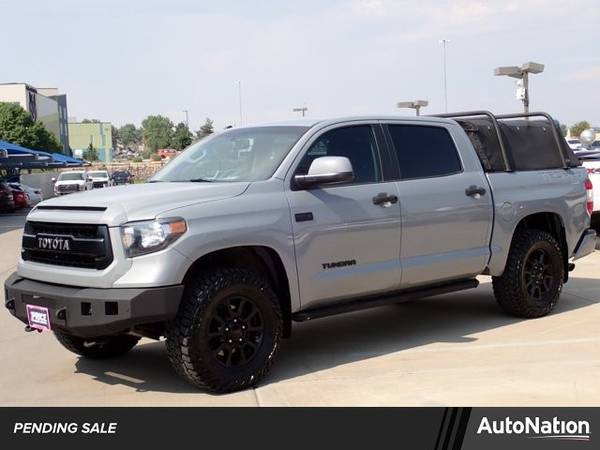 Toyota Tundra with VIN: 5TFDW5F15HX676945