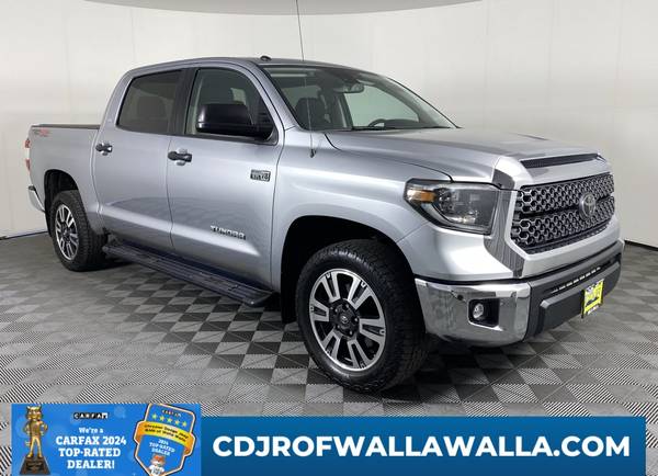 Toyota Tundra with VIN: 5TFDY5F14KX824617