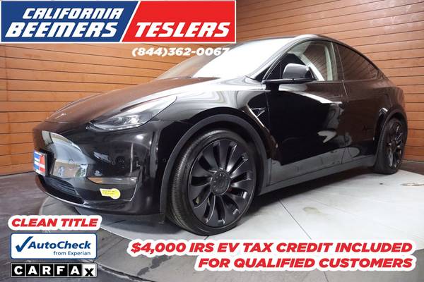 Tesla Model Y with VIN: 7SAYGDEF3NF343688