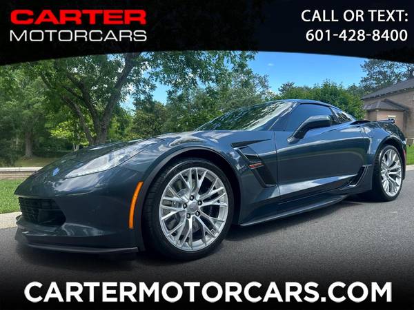 Chevrolet Corvette with VIN: 1G1YW2D70K5112753