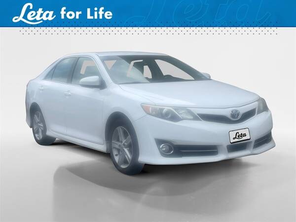 Toyota Camry with VIN: 4T1BF1FK0EU435117