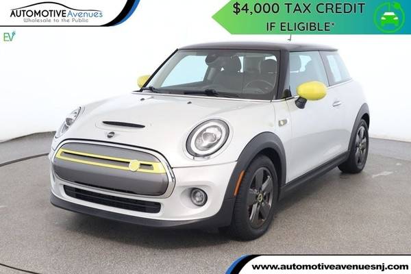MINI Hardtop 2 Door with VIN: WMWXP3C07M2N98229