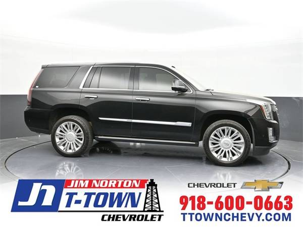 Cadillac Escalade with VIN: 1GYS4DKJ0LR119770
