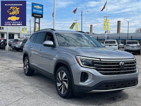 Volkswagen Atlas with VIN: 1V2HR2CA6RC557577