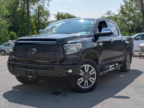 Toyota Tundra with VIN: 5TFAY5F1XLX938125