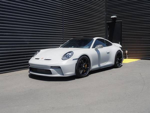 Porsche 911 with VIN: WP0AC2A98NS269895