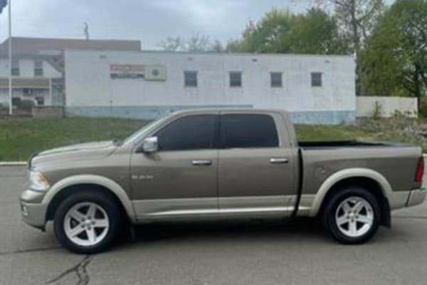 2009 Dodge Ram Pickup 1500 Laramie  Crew Cab