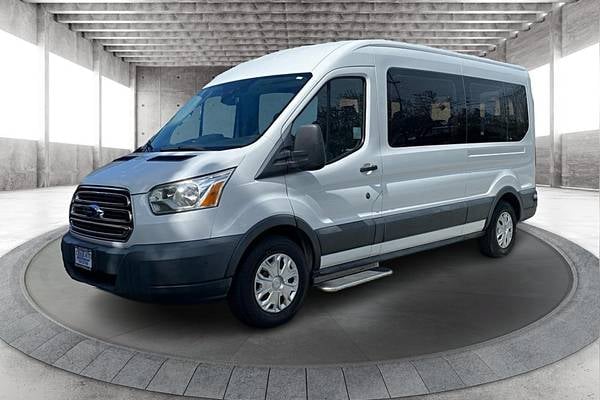 2017 Ford Transit Wagon 350 XLT Medium Roof