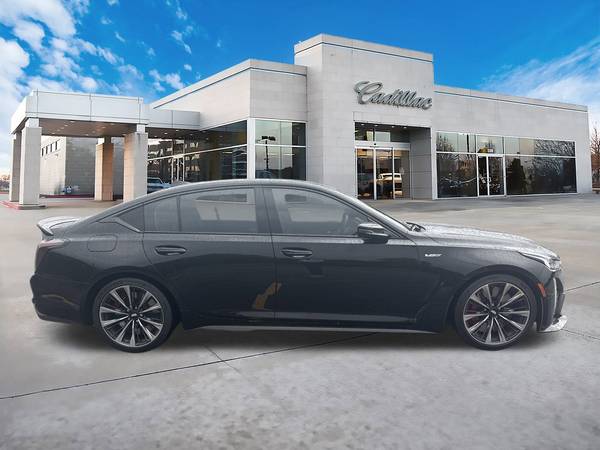 Cadillac CT5-V Blackwing with VIN: 1G6D35R6XN0810727