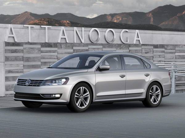 Volkswagen Passat with VIN: 1VWBV7A33FC022297