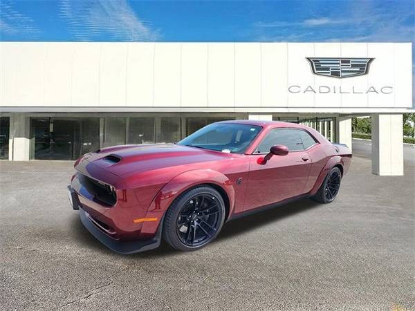 Dodge Challenger with VIN: 2C3CDZC93PH644764