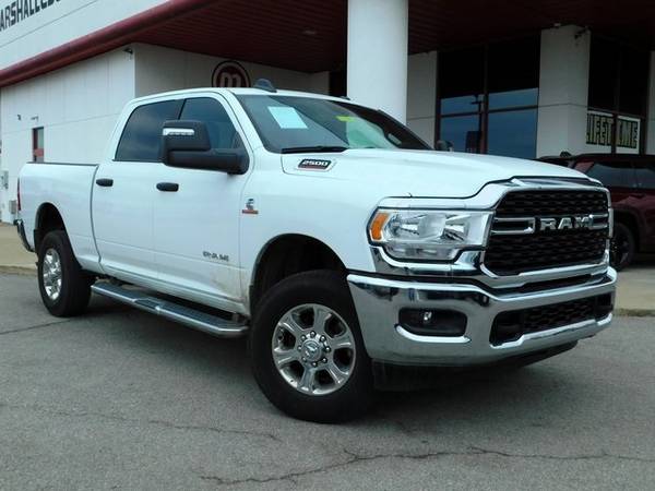 Ram 2500 with VIN: 3C6UR5DL8RG291355