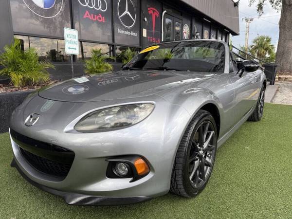 Mazda MX-5 Miata with VIN: JM1NC2MF5E0237307