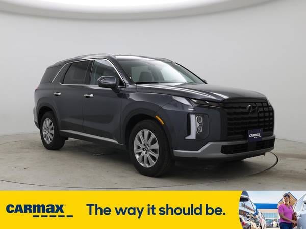 Hyundai Palisade with VIN: KM8R24GE3RU781124