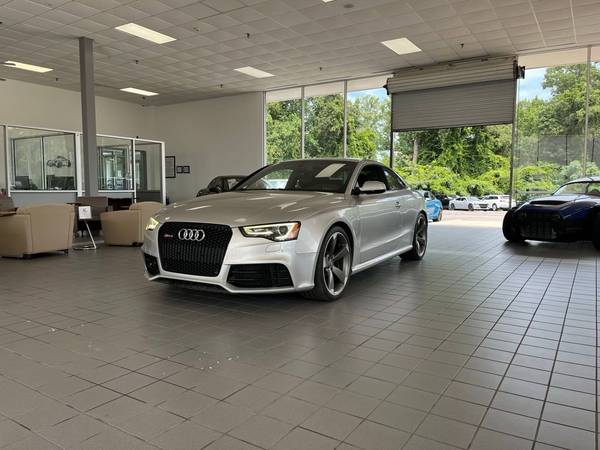 Audi RS 5 with VIN: WUAC6AFR2EA901107