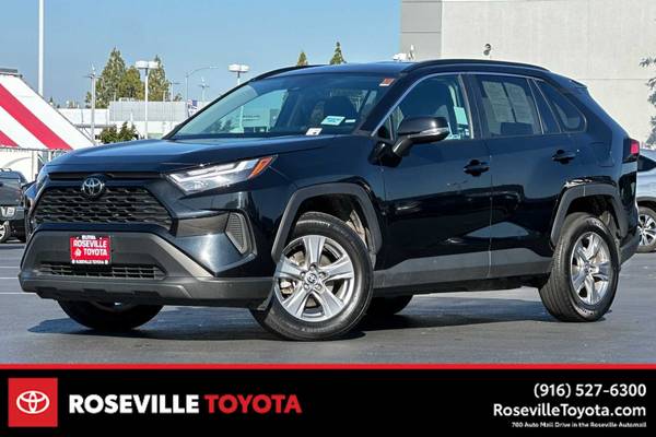 Toyota RAV4 with VIN: 2T3W1RFVXRW324922