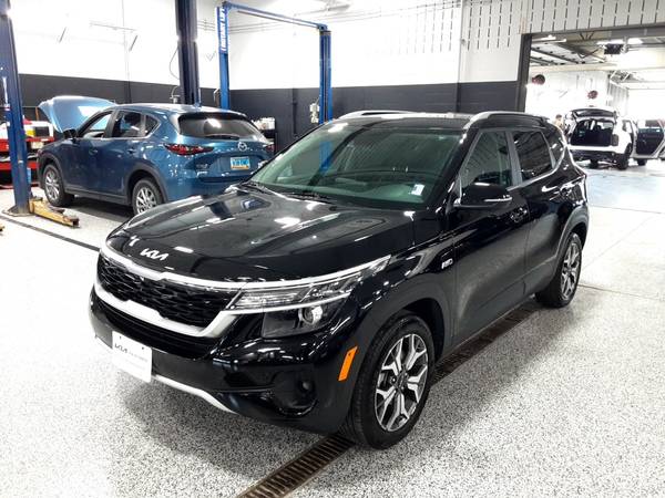 Kia Seltos with VIN: KNDERCAAXP7351214