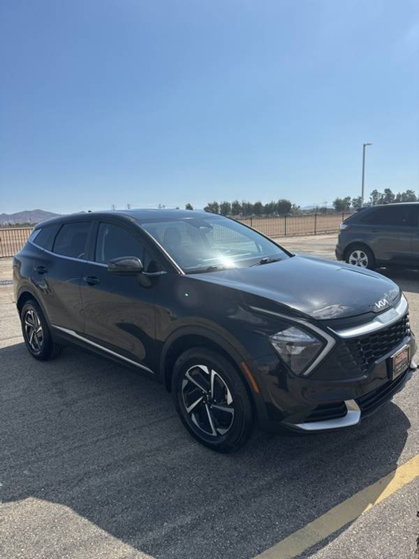Kia Sportage Hybrid with VIN: KNDPUCAG6P7024739