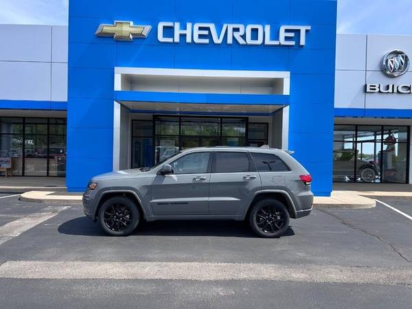 Jeep Grand Cherokee with VIN: 1C4RJFAG2MC778467