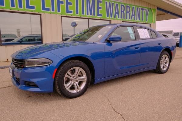 Dodge Charger with VIN: 2C3CDXBG3NH182661