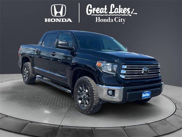 Toyota Tundra with VIN: 5TFDY5F18MX036233