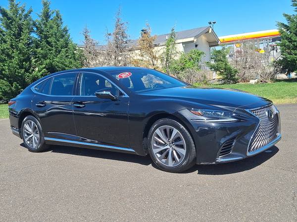 Lexus LS 500 with VIN: JTHC51FF5K5006140