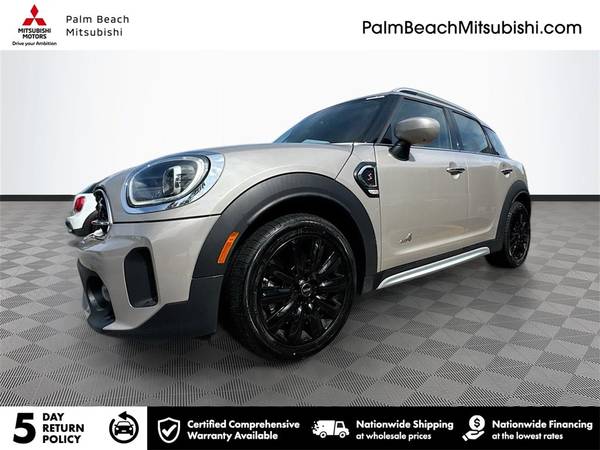 MINI Countryman with VIN: WMZ83BR02R3R85843