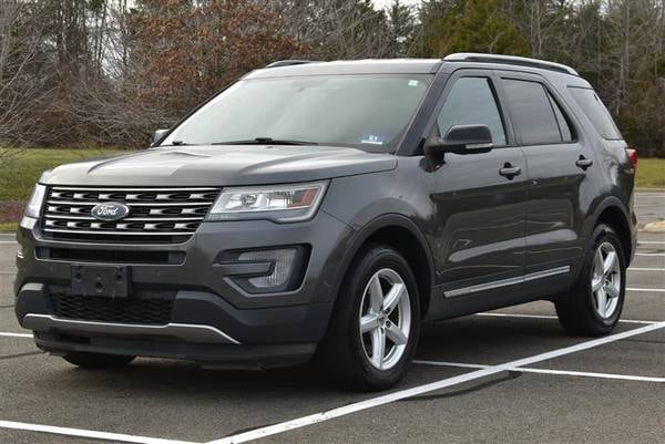 Ford Explorer with VIN: 1FM5K8DH5HGC02331
